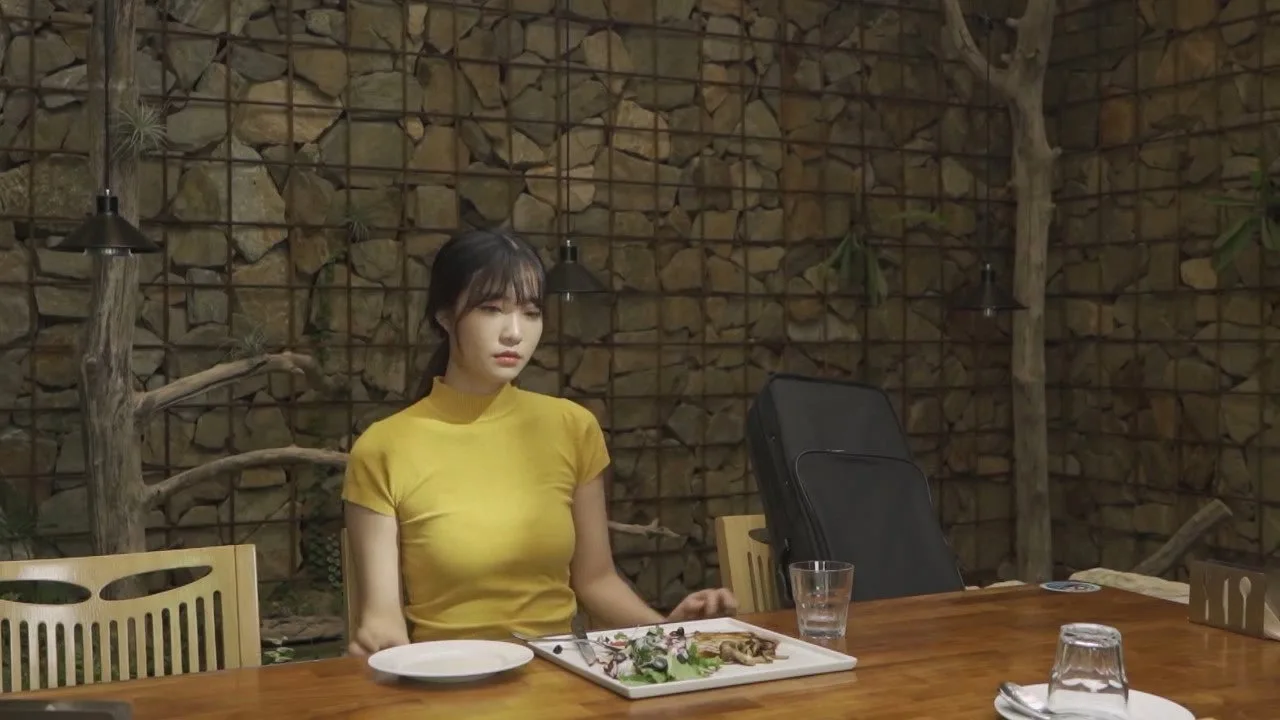 여제자 (2025)