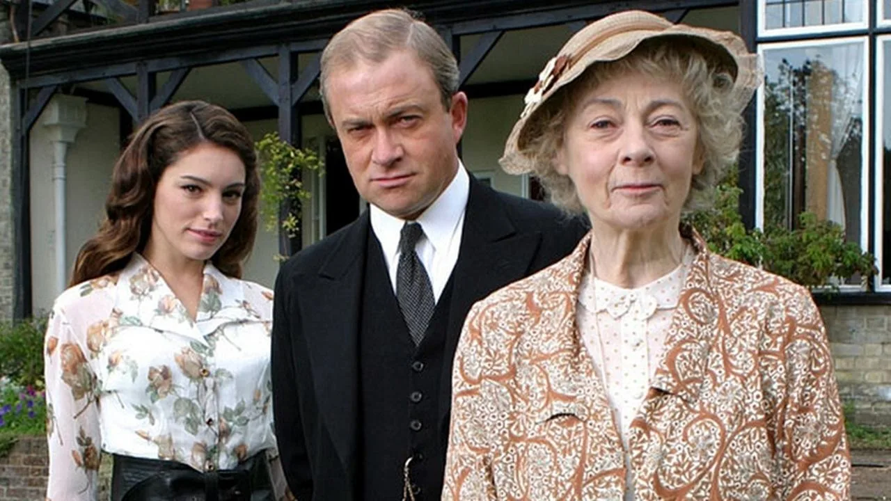 Agatha Christie's Marple (2004)