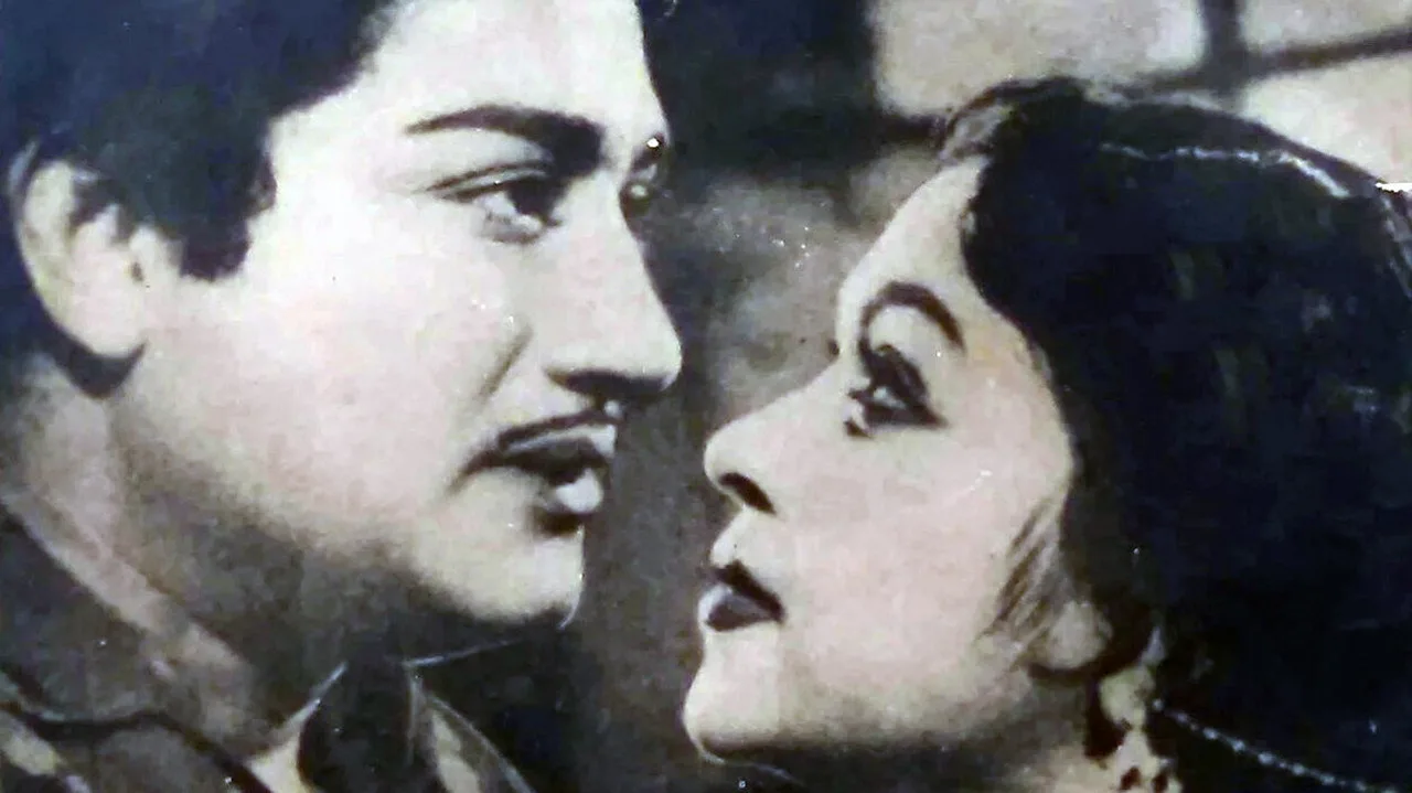 Iruvar Ullam (1963)