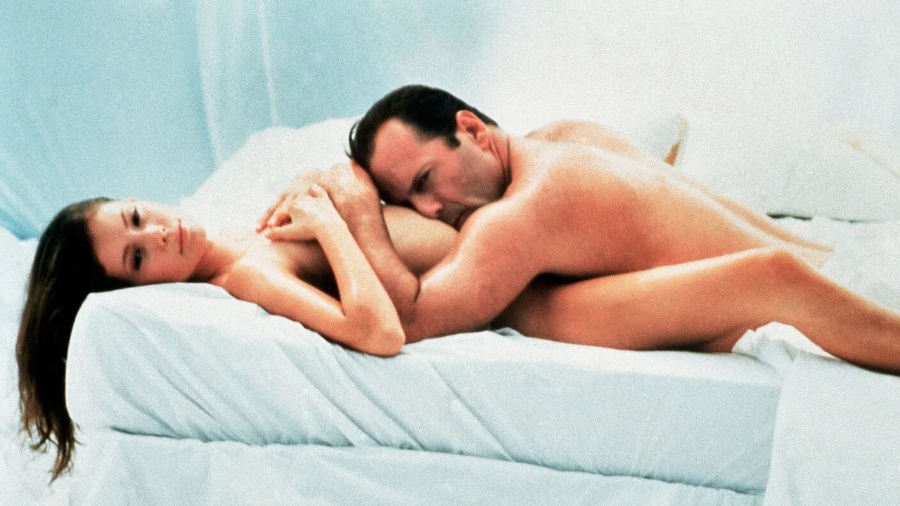 Color of Night (1994)