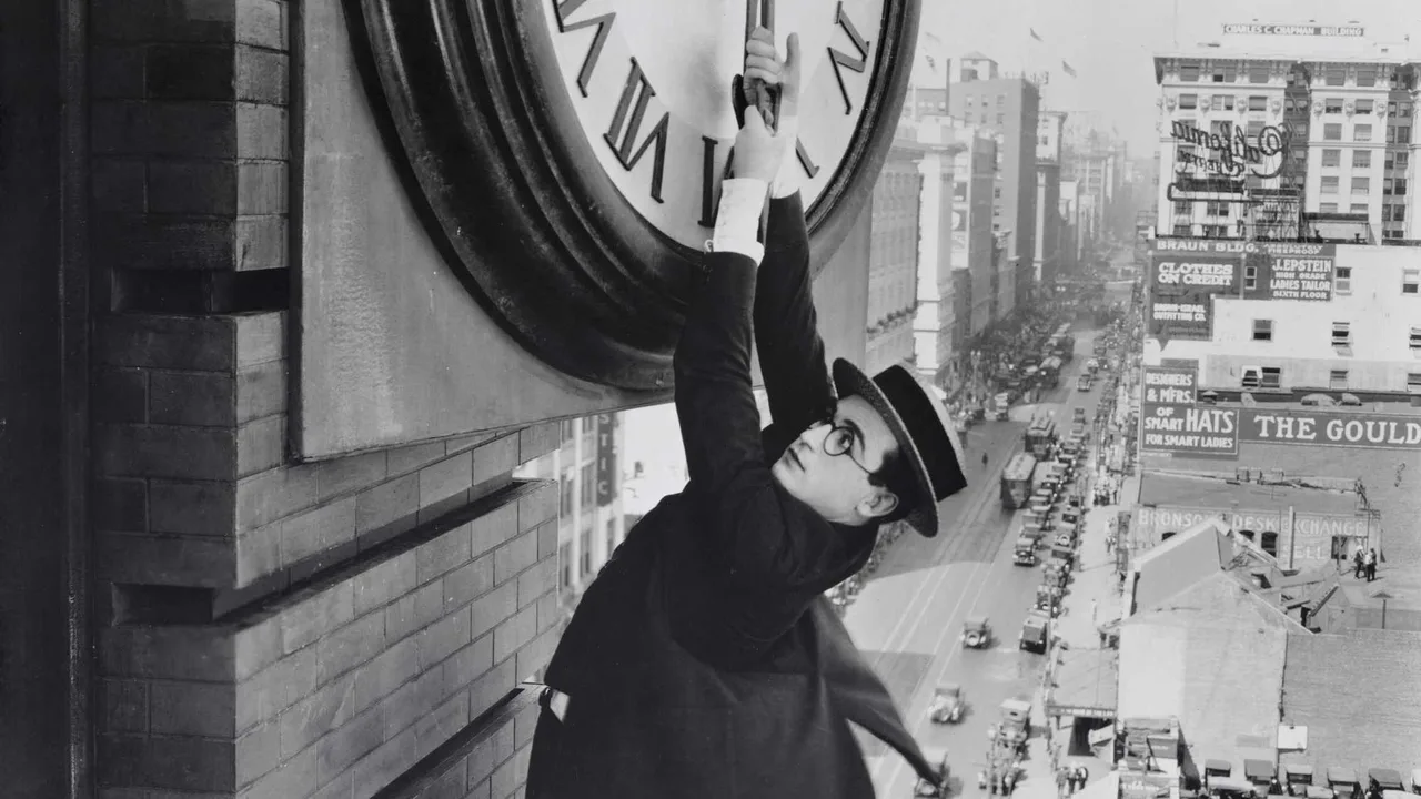 Safety Last! (1923)