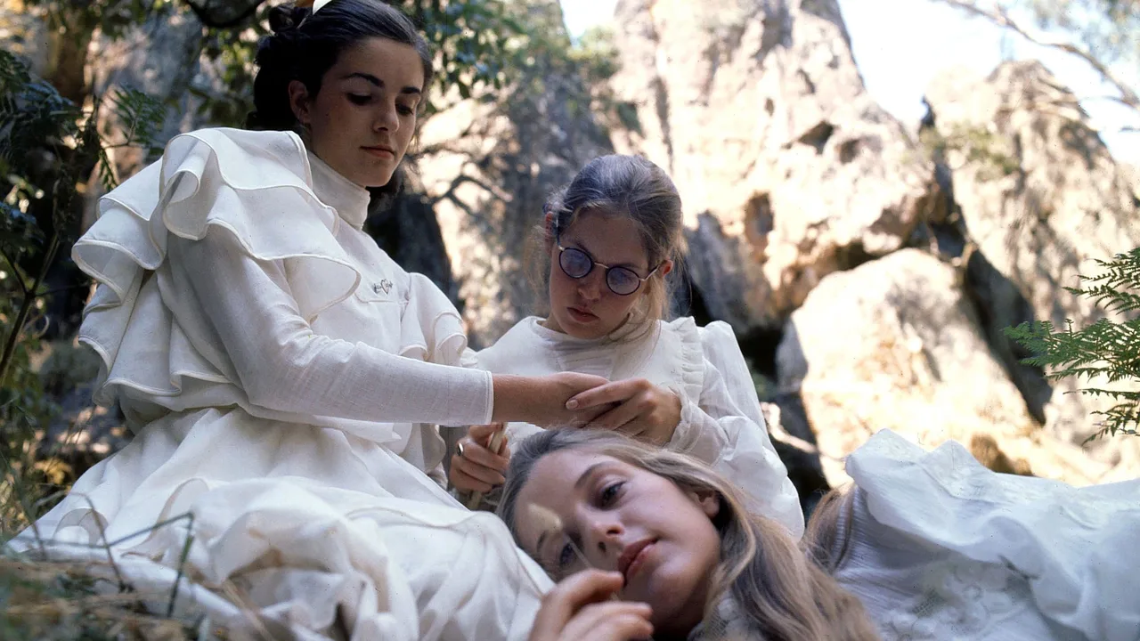 Picnic at Hanging Rock (1975)