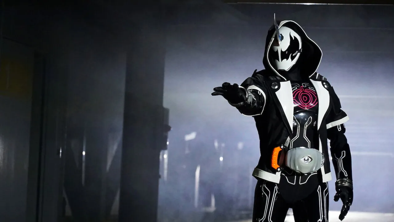 Kamen Rider Ghost: The 100 Eyecons and Ghost’s Fateful Moment (2016)