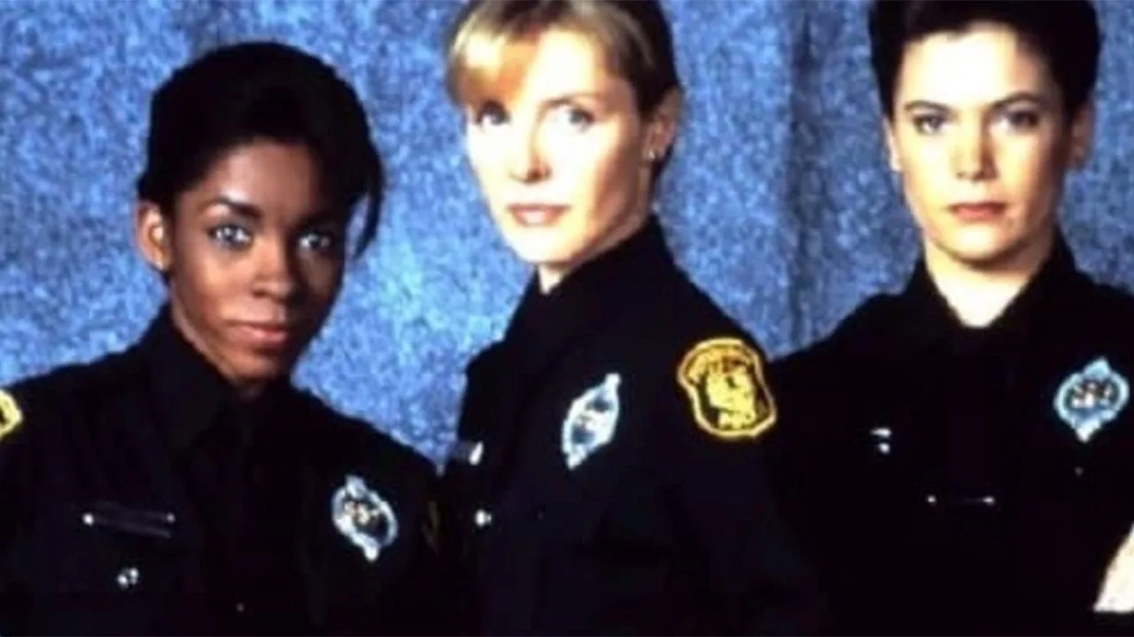 Sirens (1993)
