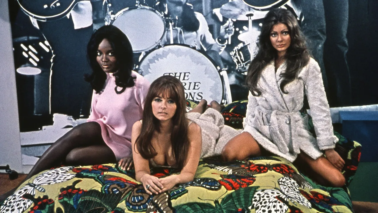 Beyond the Valley of the Dolls (1970)