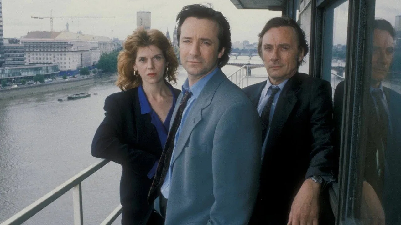 Between the Lines (1992)
