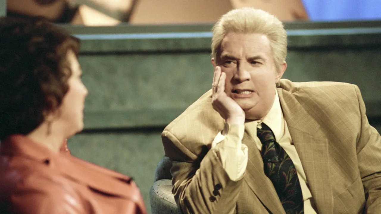 Jiminy Glick in Lalawood (2005)