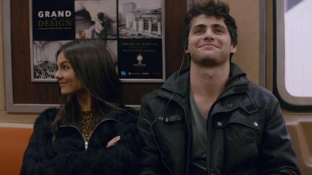 Naomi and Ely's No Kiss List (2015)