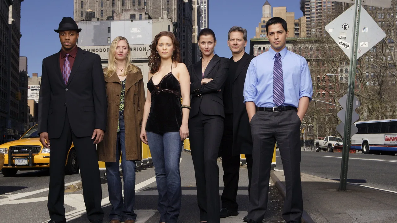 Six Degrees (2006)