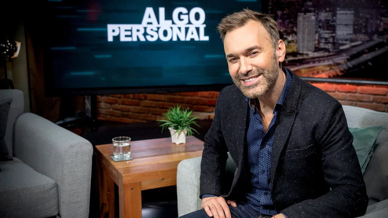 Algo personal (2015)