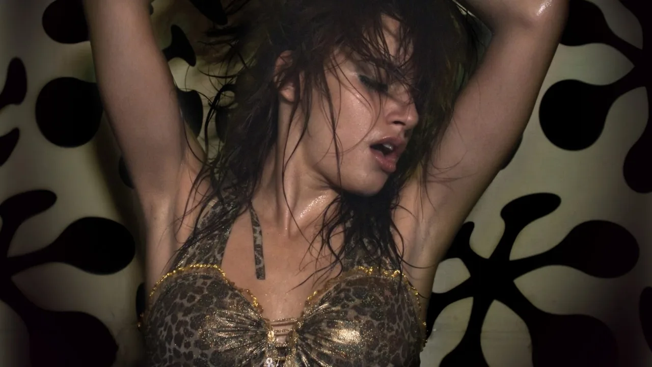 Clip (2012)