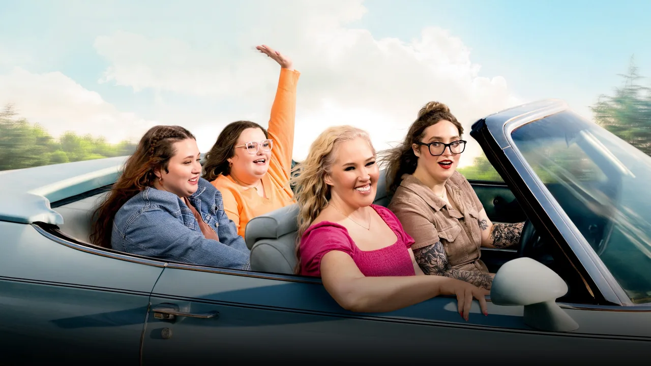 Mama June: Family Crisis (2017)