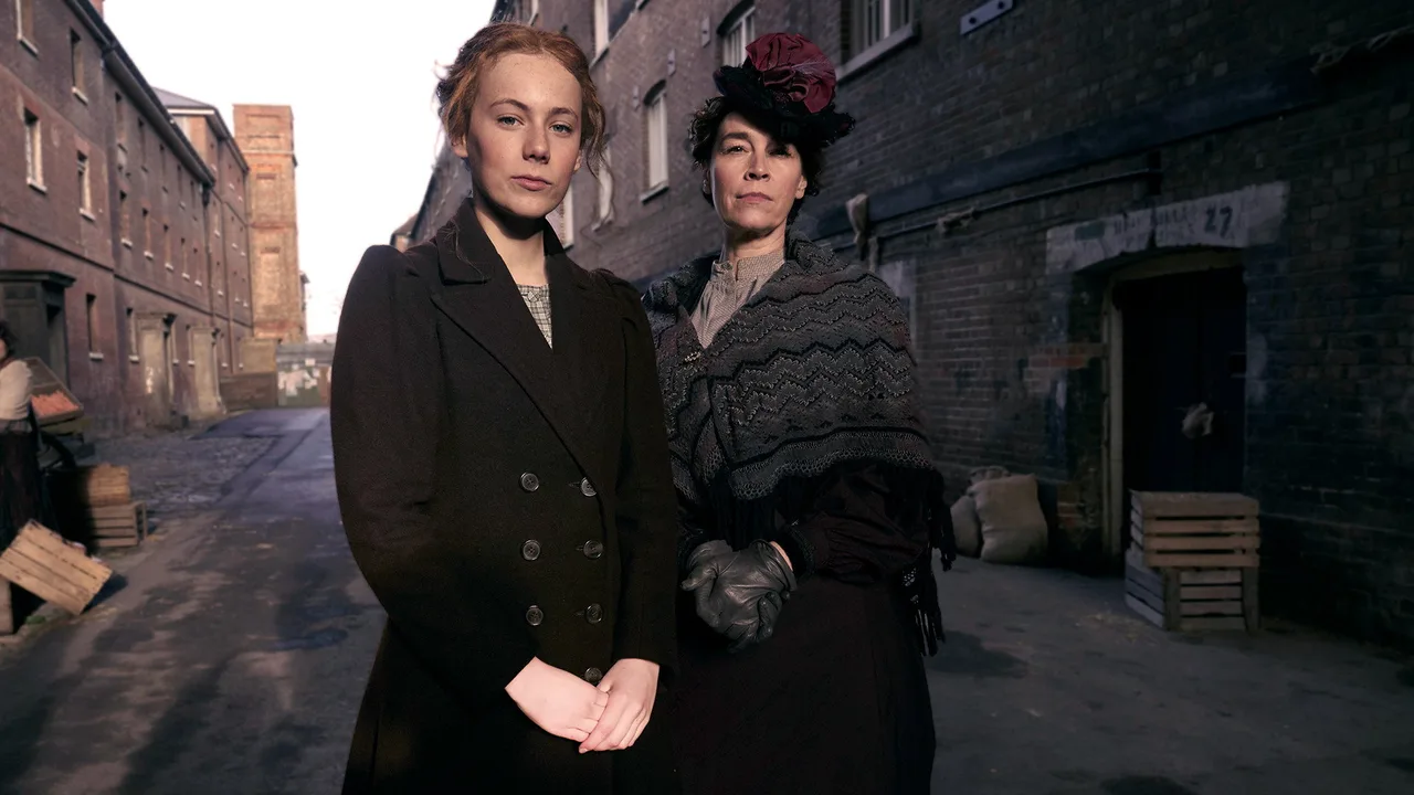 Hetty Feather (2015)
