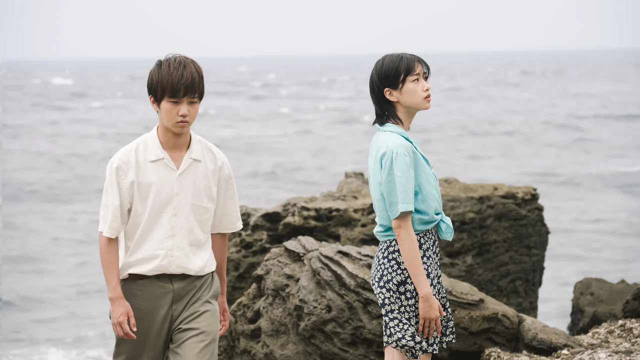 Two Seasons, Two Strangers (2025)