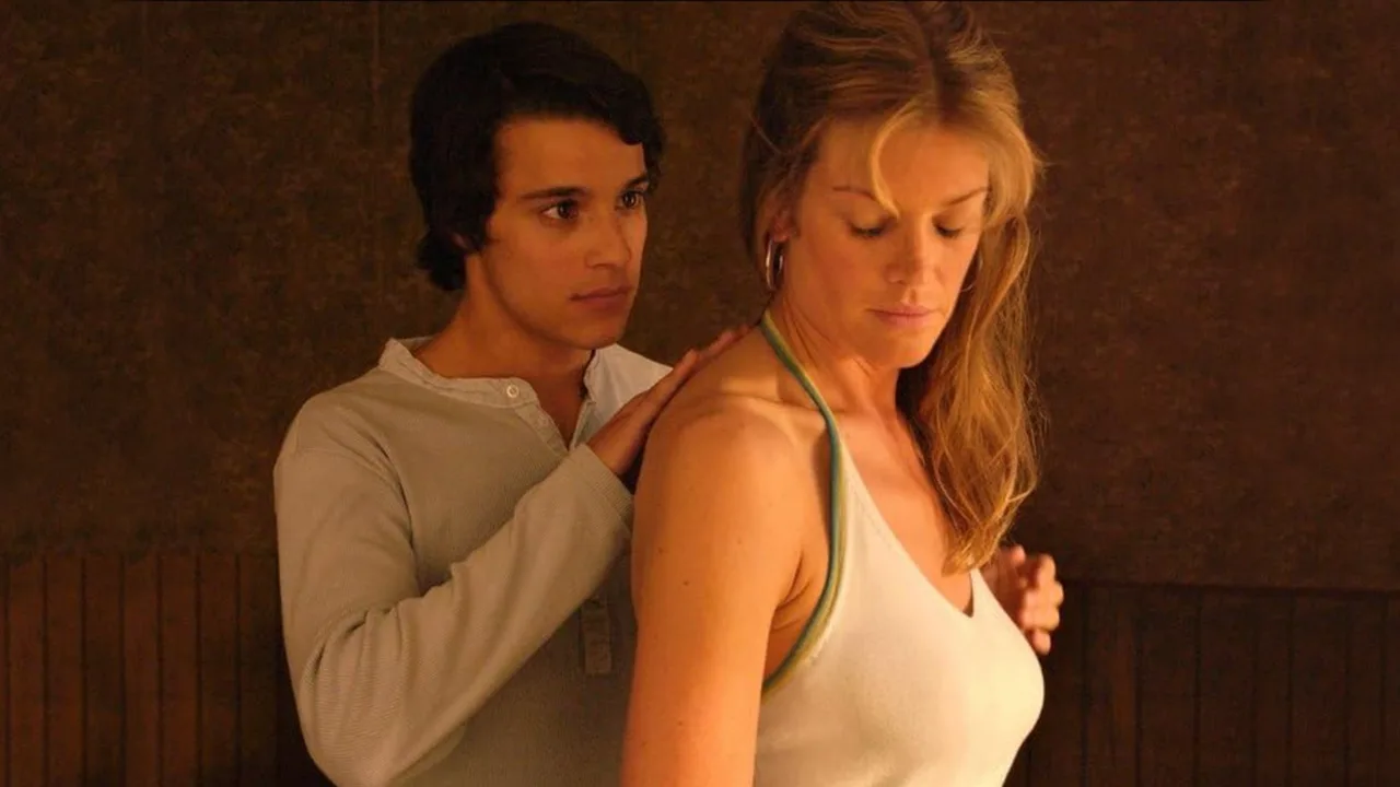 Secret Love: The Schoolboy and the Mailwoman (2005)