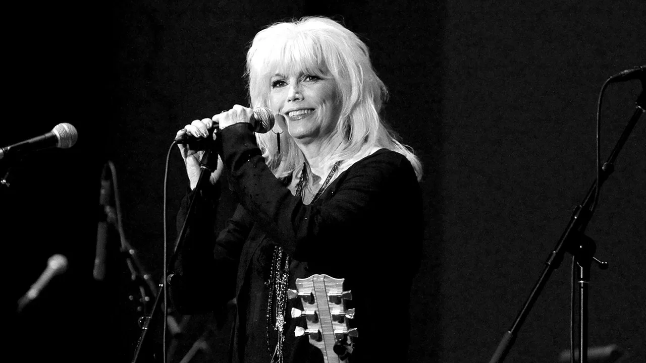 The Life & Songs of Emmylou Harris (2016)