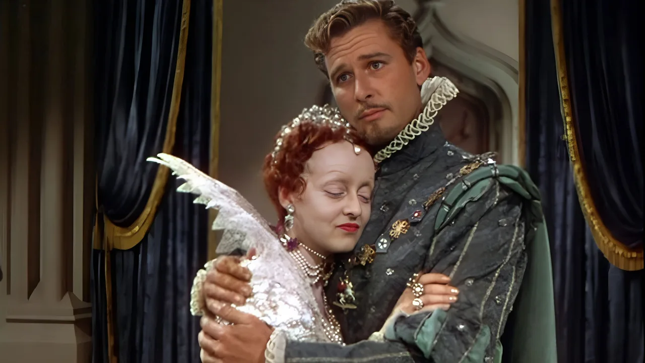 The Private Lives of Elizabeth and Essex (1939)