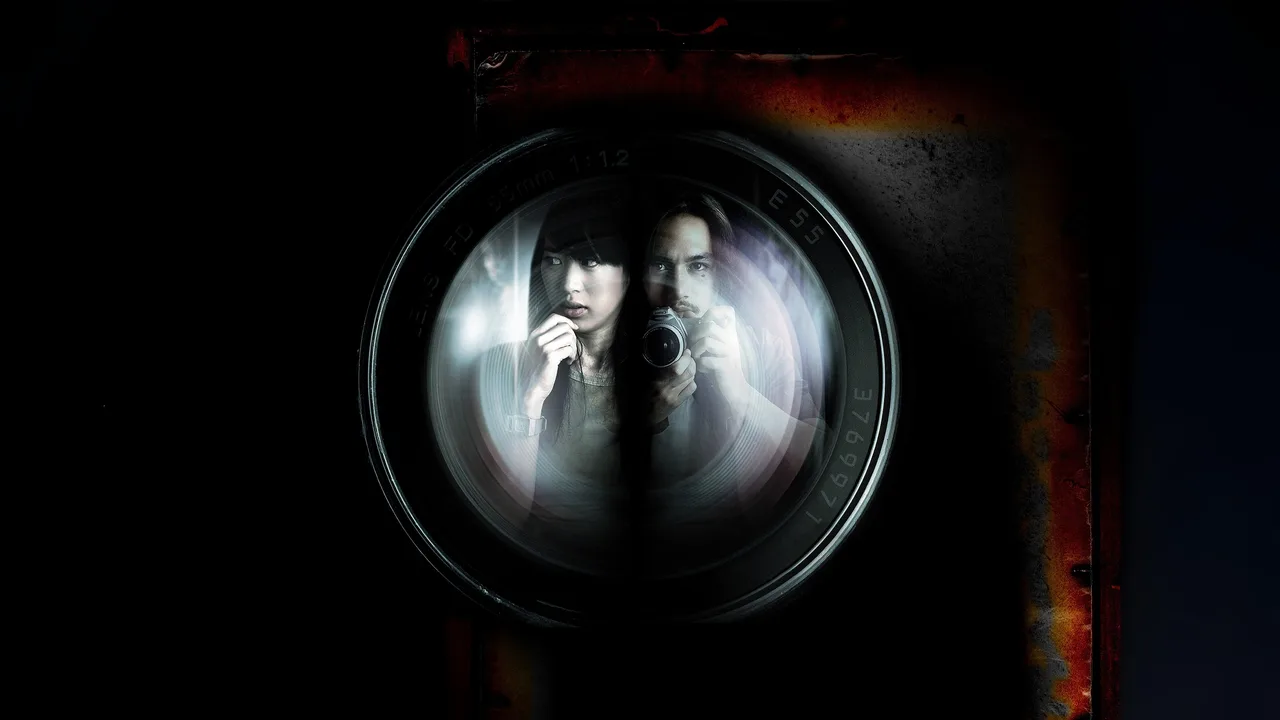 Shutter (2004)