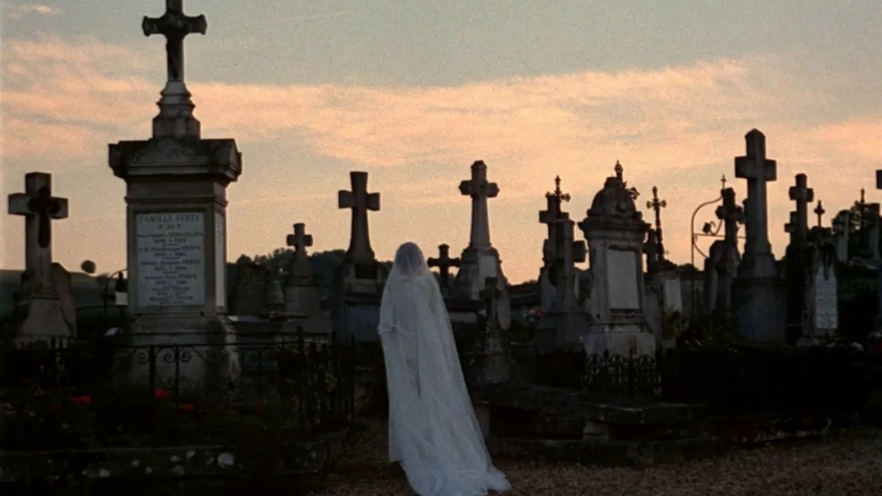 The Shiver of the Vampires (1971)