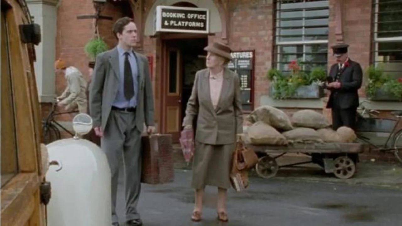 Miss Marple: They Do It with Mirrors (1991)