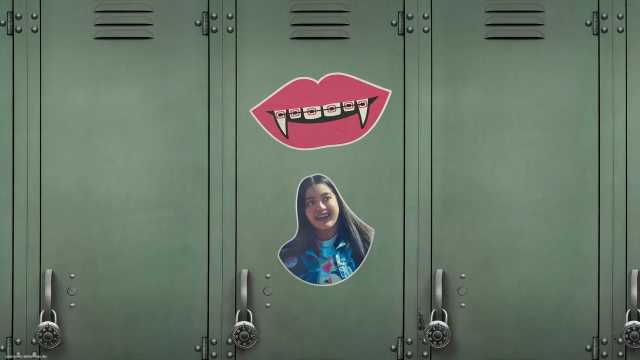 Growing Fangs (2021)