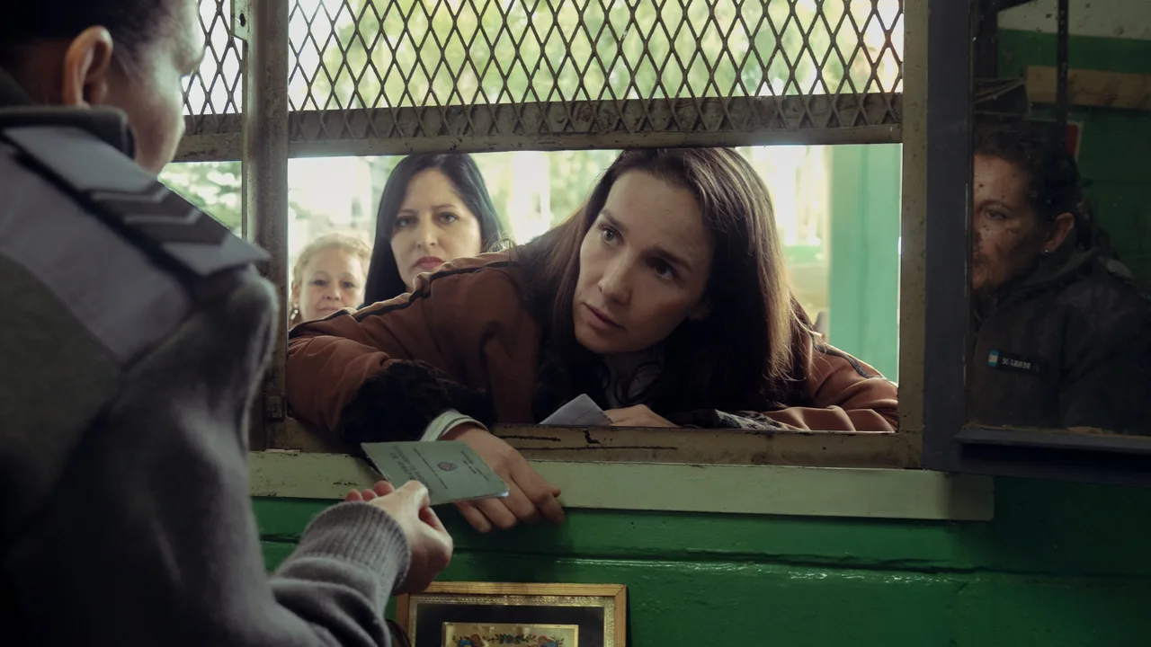 The Woman in the Line (2025)