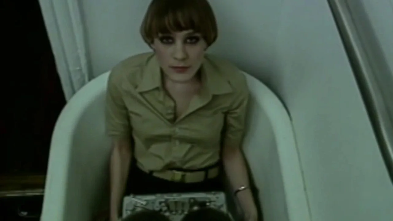 X-Girl (1995)