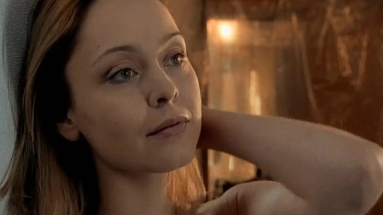 Women in a Game Without Rules (2004)