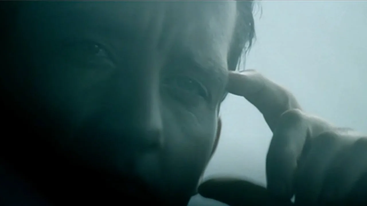 The Follow (2001)