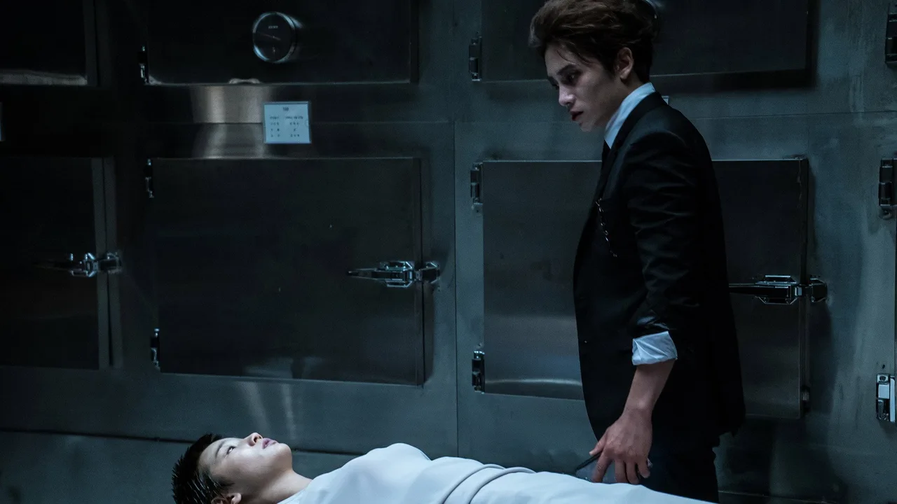 The Vampire Lives Next Door to Us (2015)