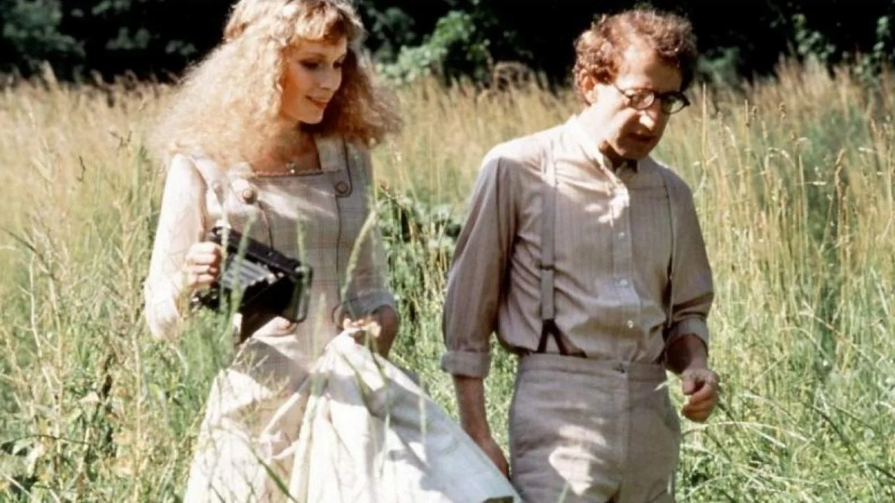 A Midsummer Night's Sex Comedy (1982)