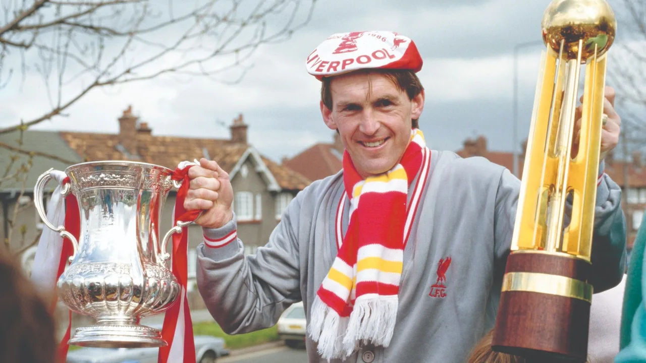Kenny Dalglish (2025)