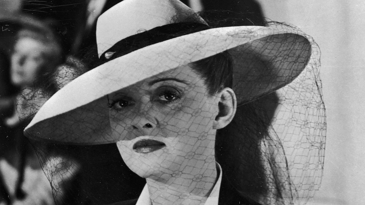 Now, Voyager (1942)
