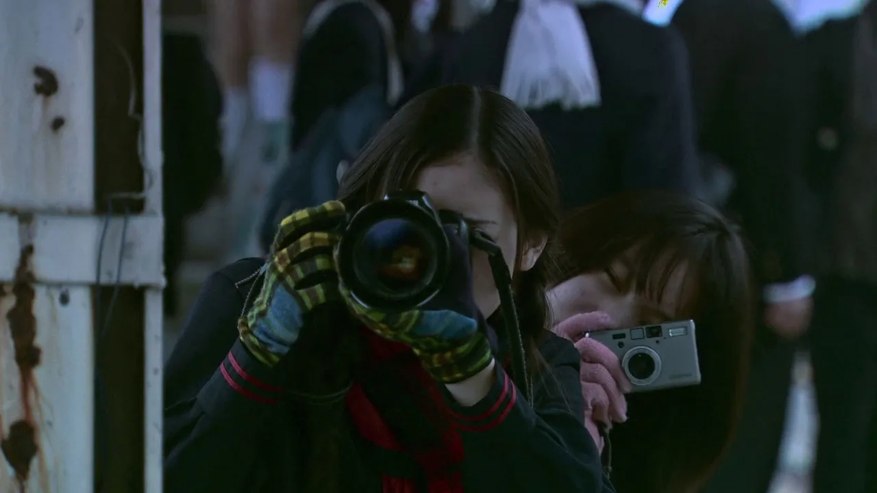 Hana & Alice (2004)