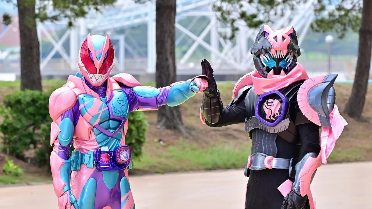 Kamen Rider Revice (2021)