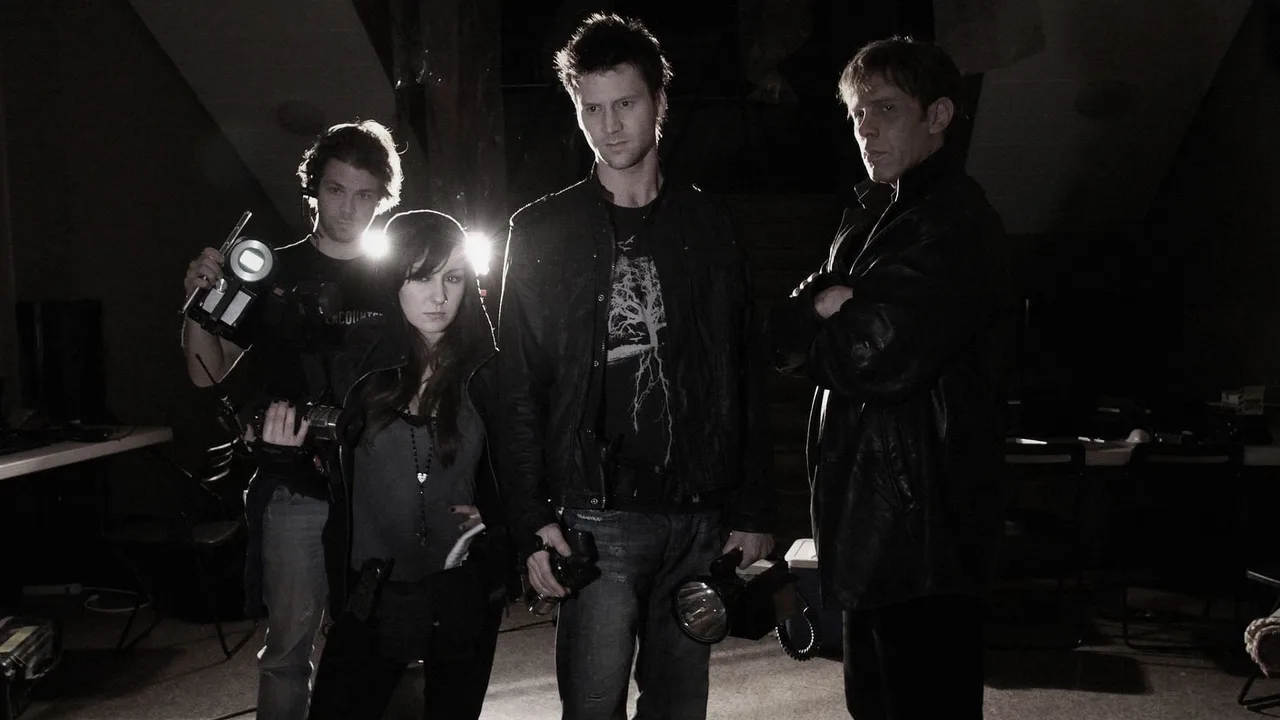 Grave Encounters (2011)