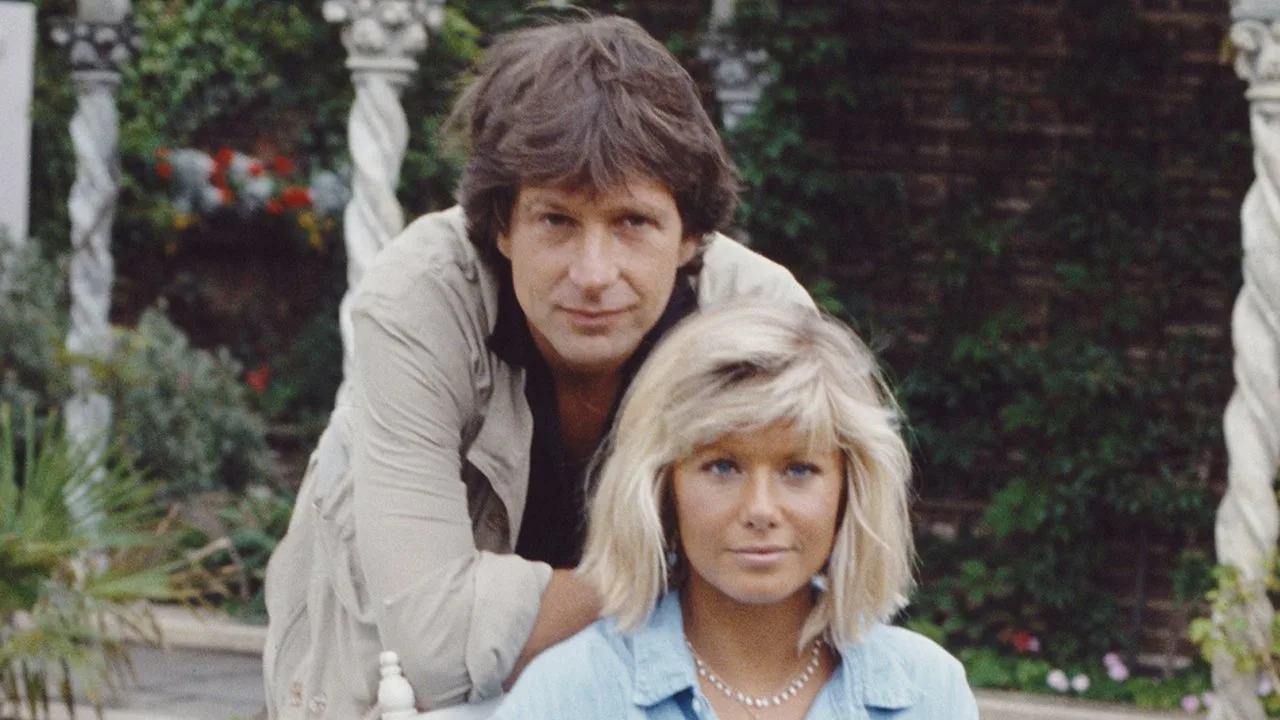 Dempsey and Makepeace (1985)