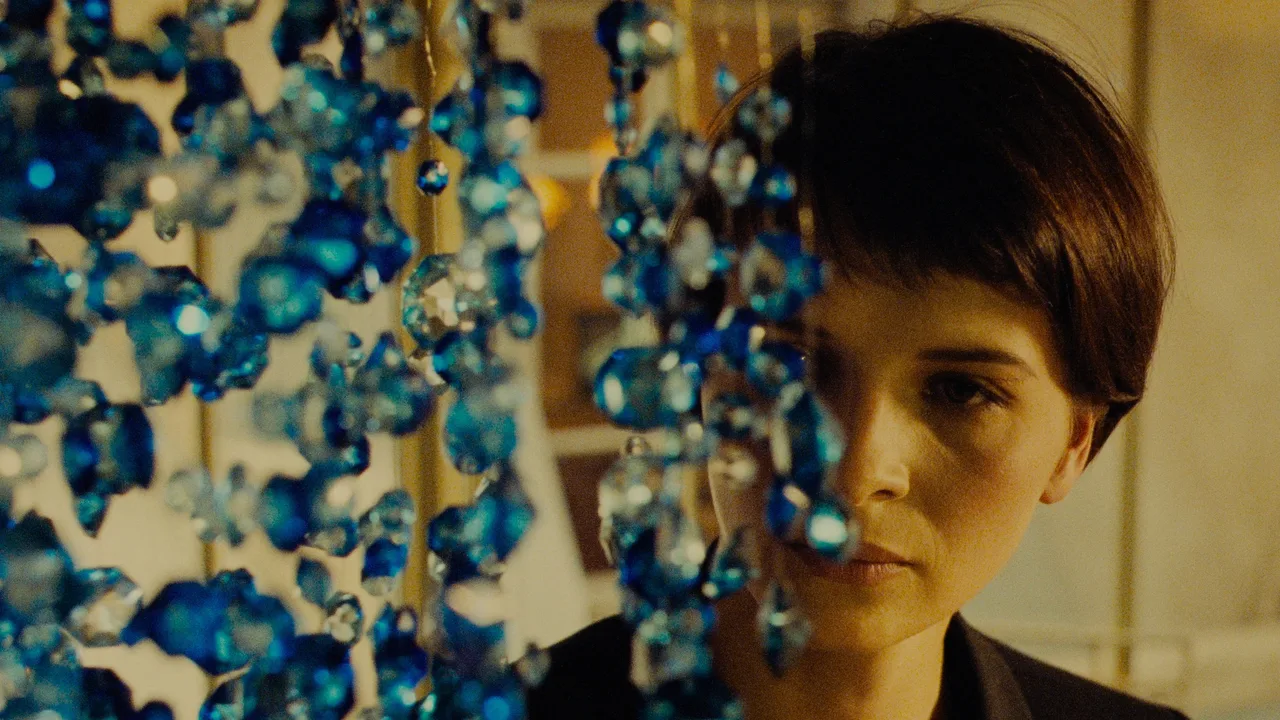 Three Colors: Blue (1993)
