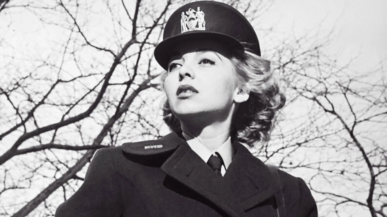 Decoy (1957)