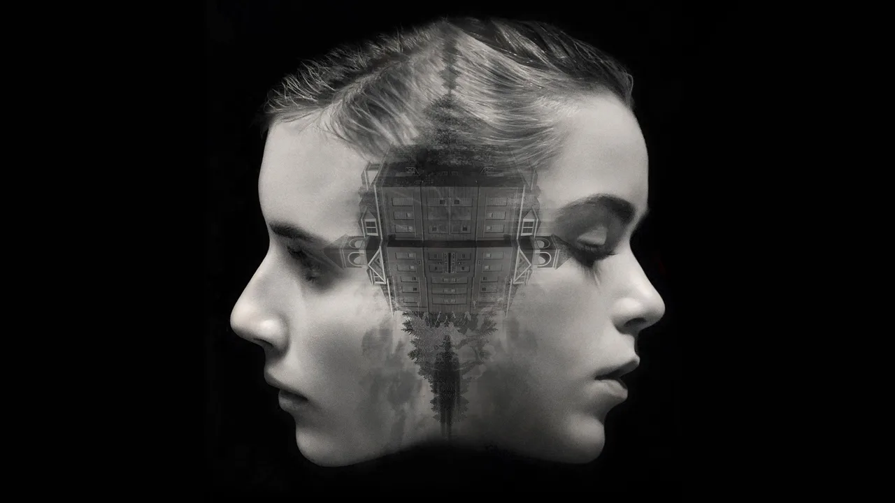 The Blackcoat's Daughter (2017)