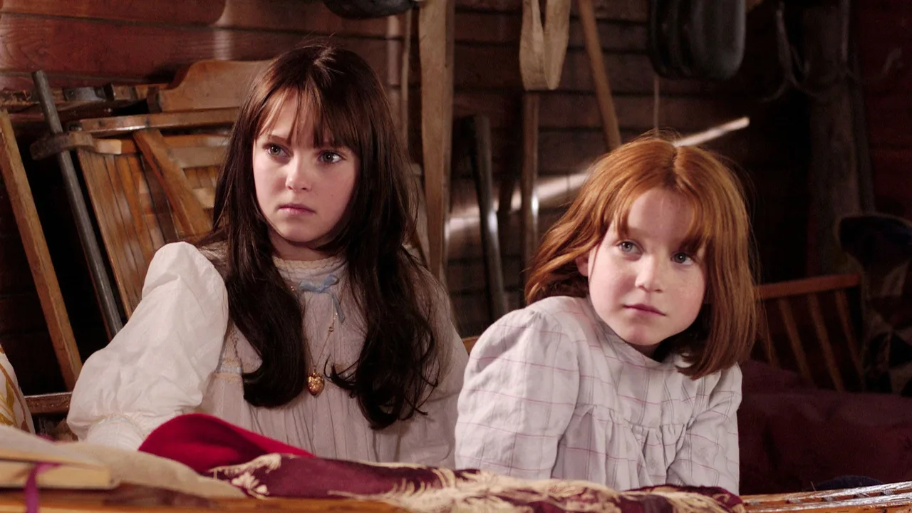Samantha: An American Girl Holiday (2004)