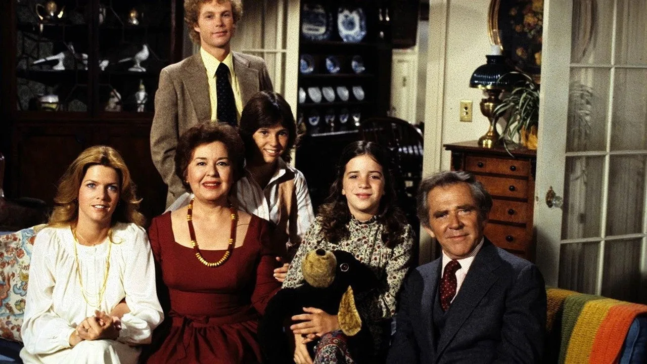 Family (1976)