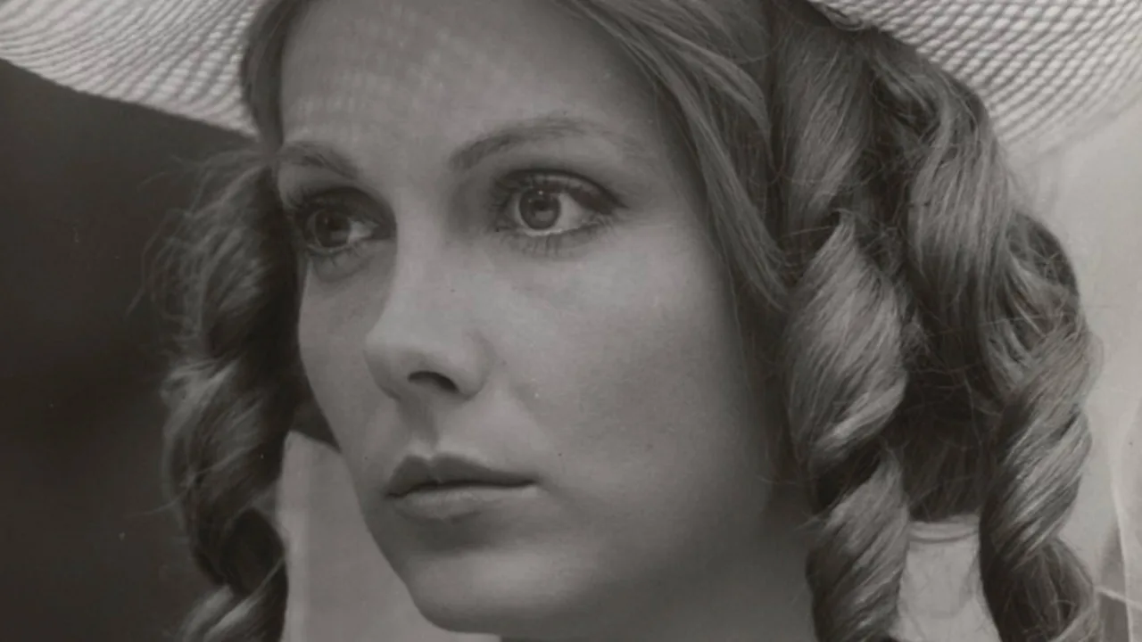 The Woman in White (1981)