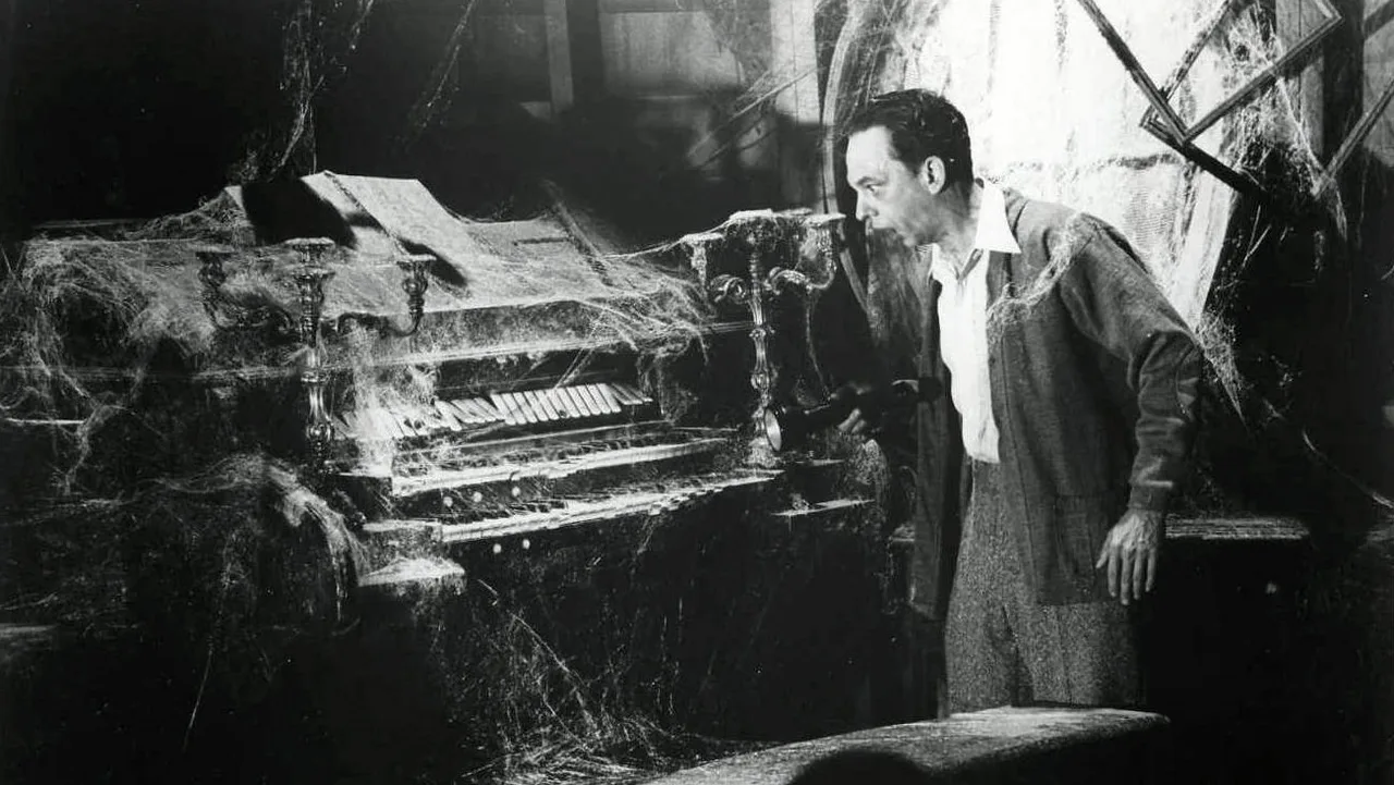 The Ghost and Mr. Chicken (1966)
