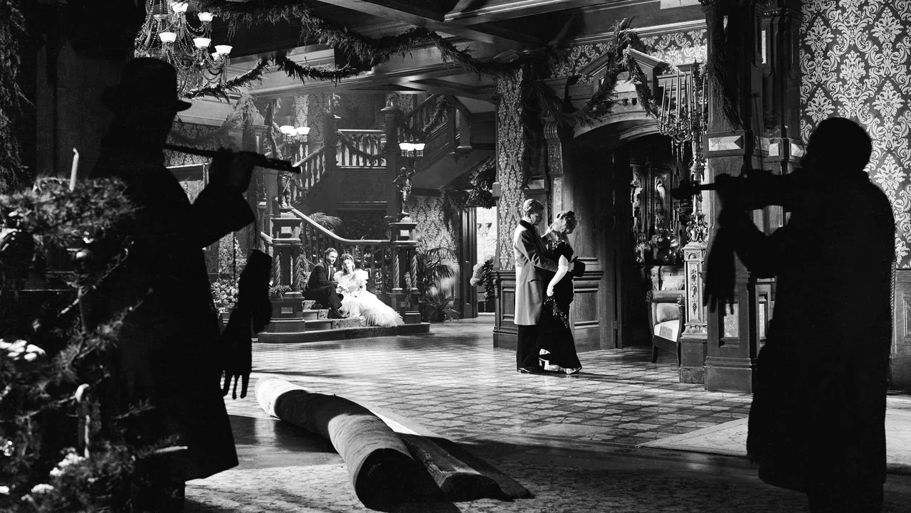 The Magnificent Ambersons (1942)