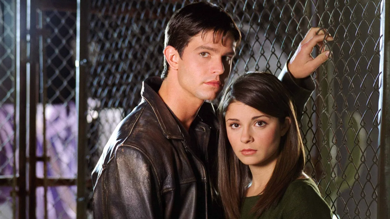Roswell (1999)