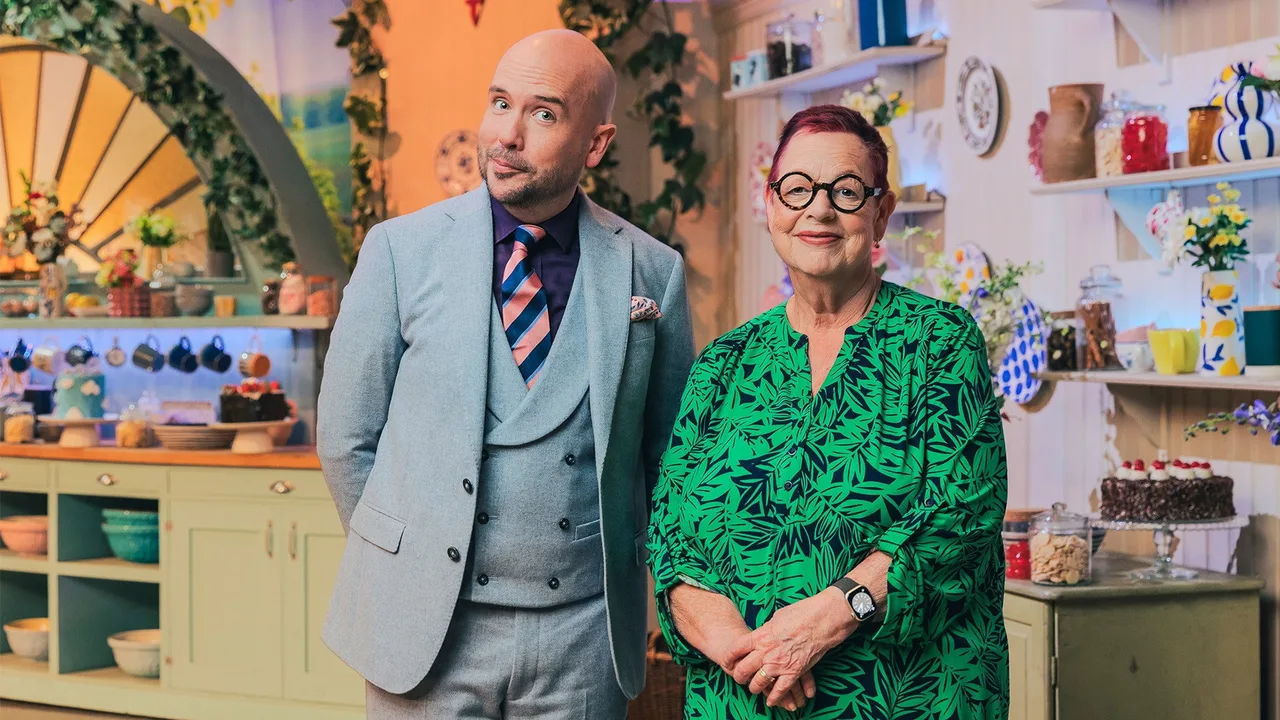 The Great British Bake Off: An Extra Slice (2017)
