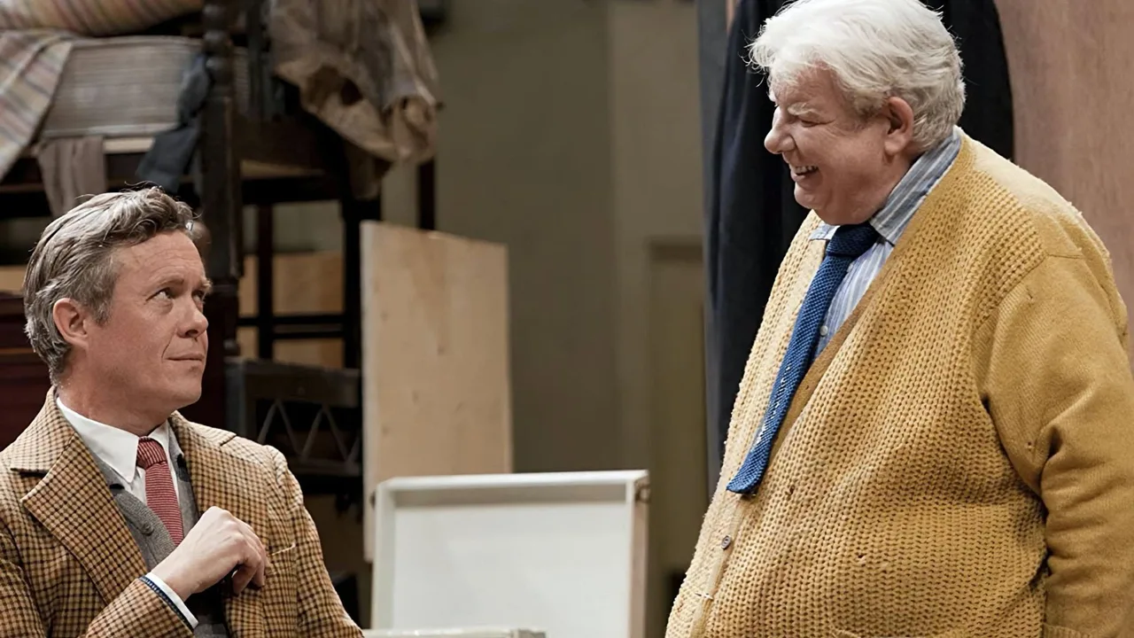 National Theatre Live: The Habit of Art (2010)