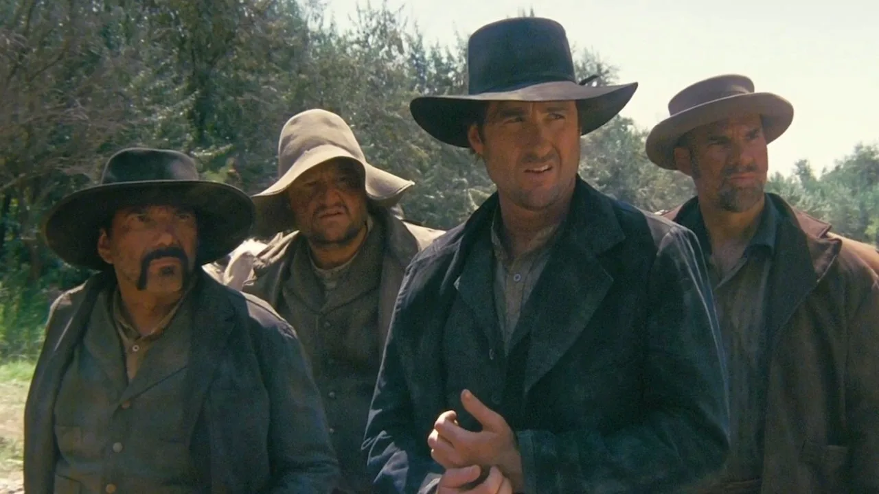 Outlaws and Angels (2016)