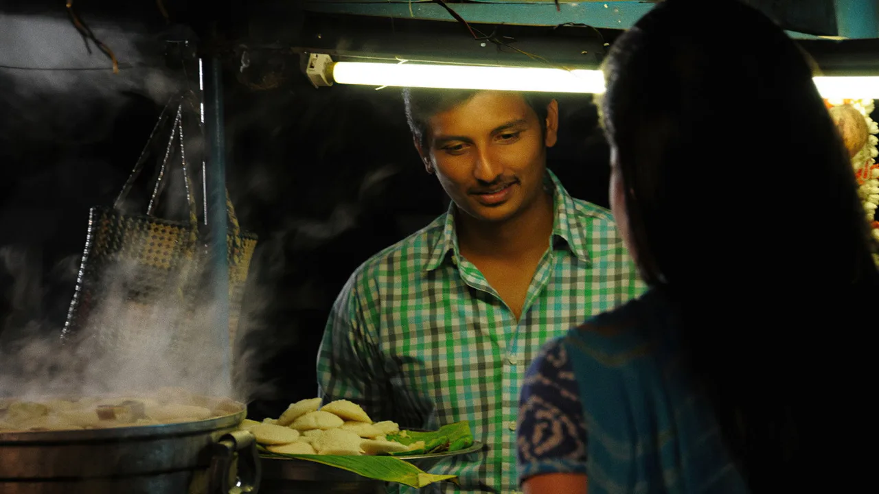 Rowthiram (2011)